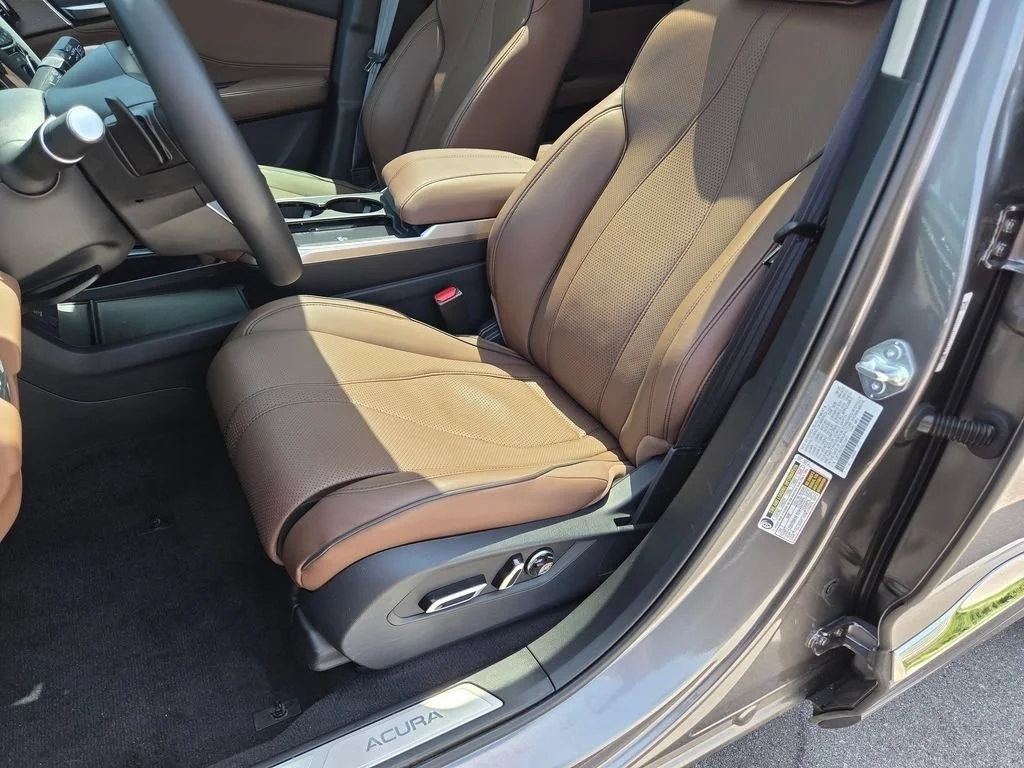 Used 2025 Liquid Carbon Metallic Acura w/Advance Package image 6