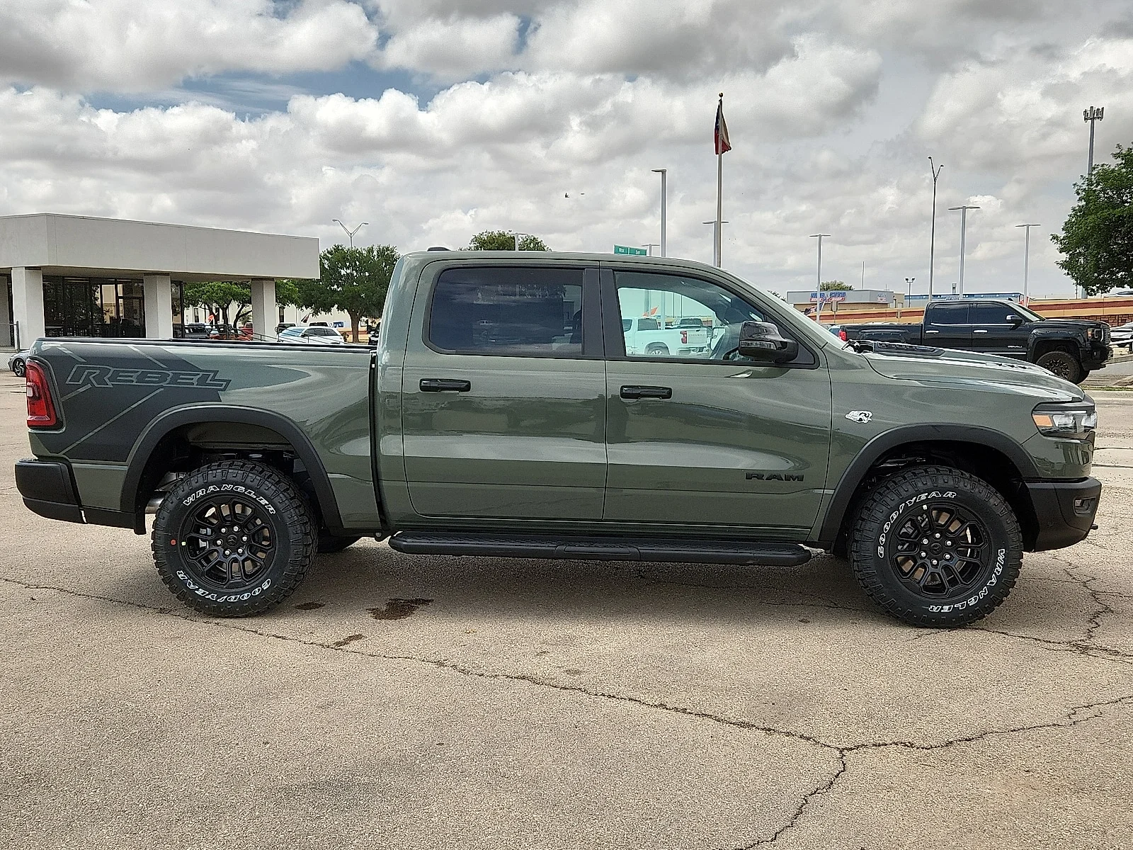 New 2026 Canyon Lake  Paint Ram REBEL CREW CAB 4X4 5