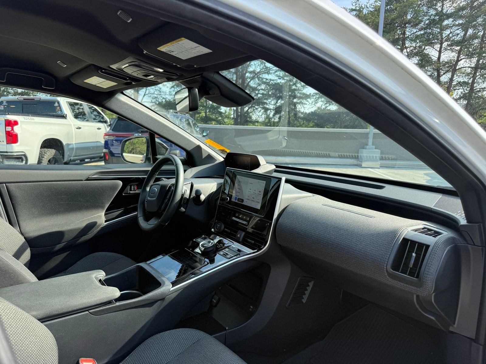 Used 2023 White Subaru Premium image 28