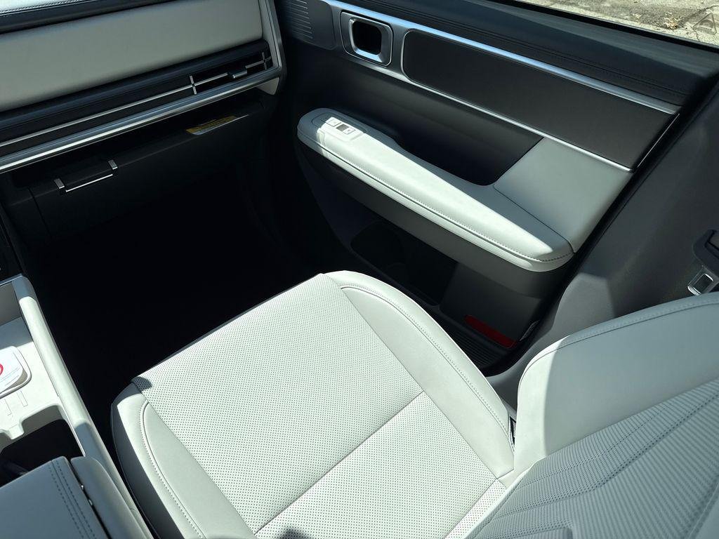 New 2026 Gray Hyundai SEL FWD image 16