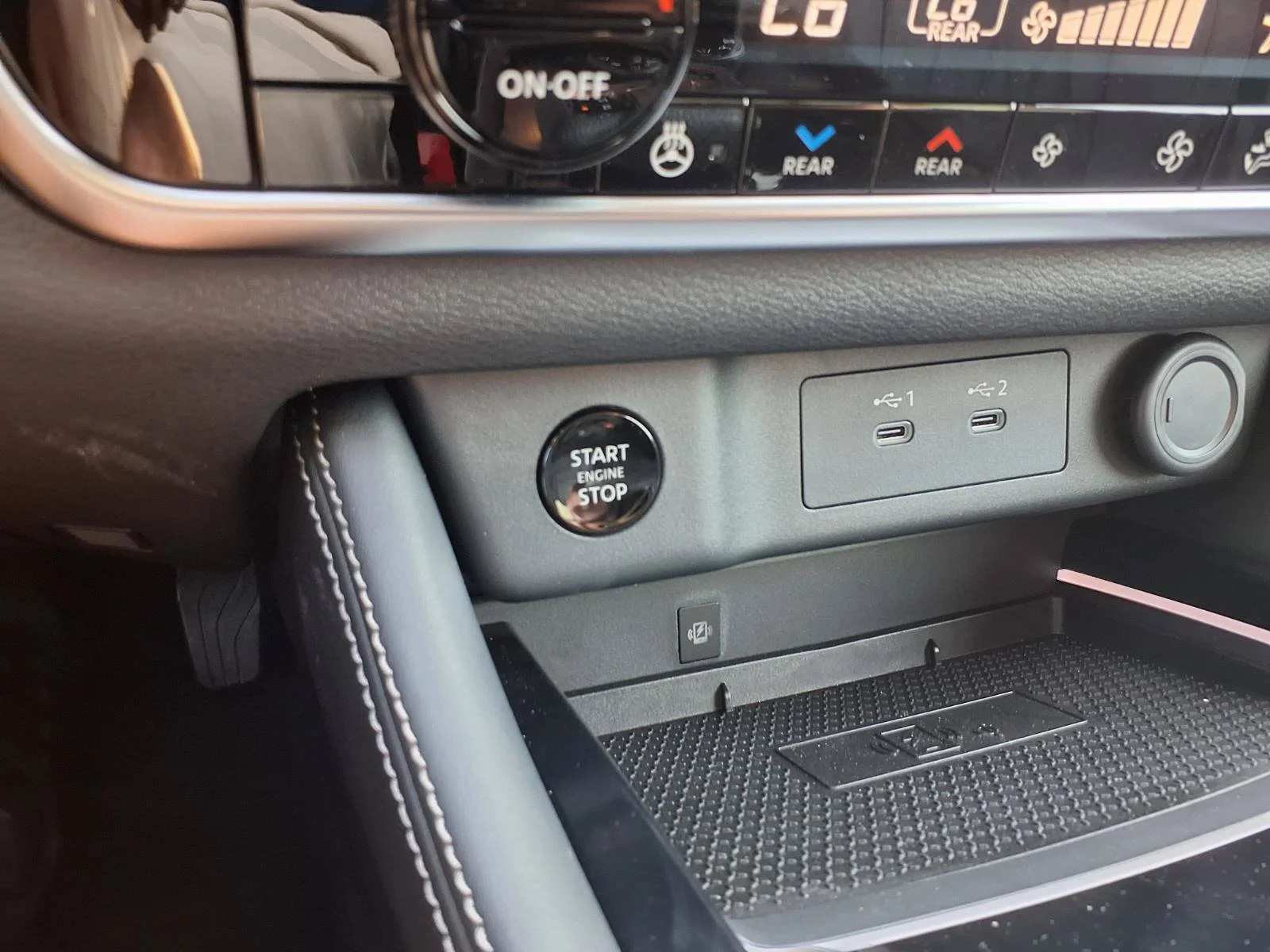 2026 Nissan Rogue Platinum - Photo 16