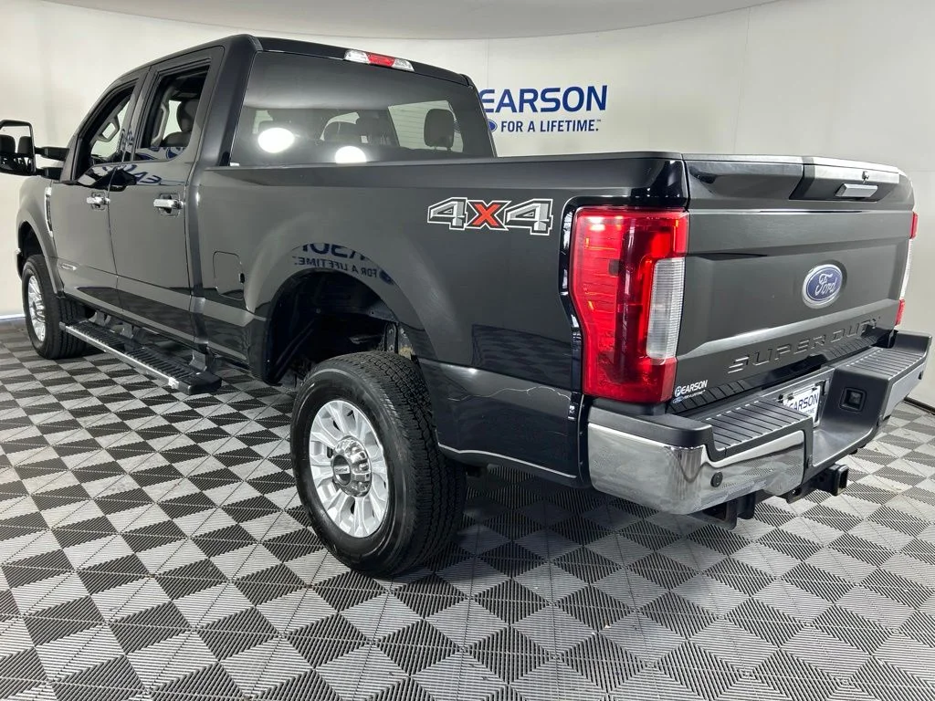 Used 2019  Ford XLT image 6