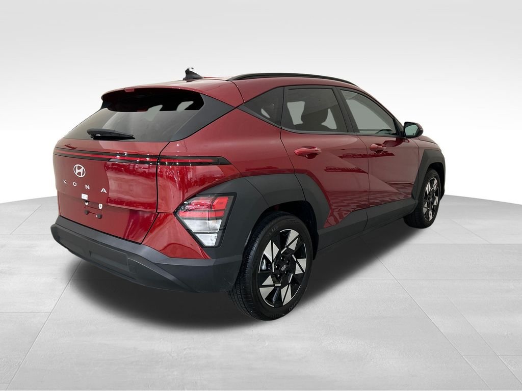 Certified Used 2025 Red Hyundai SEL image 5