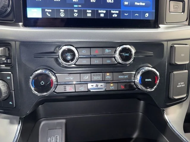 New 2026 Oxford White Ford XLT image 23