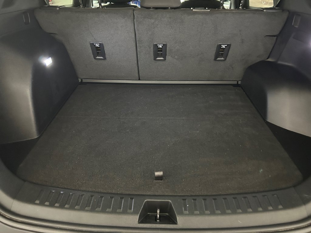 Used 2025 Gray Chevrolet LT image 25