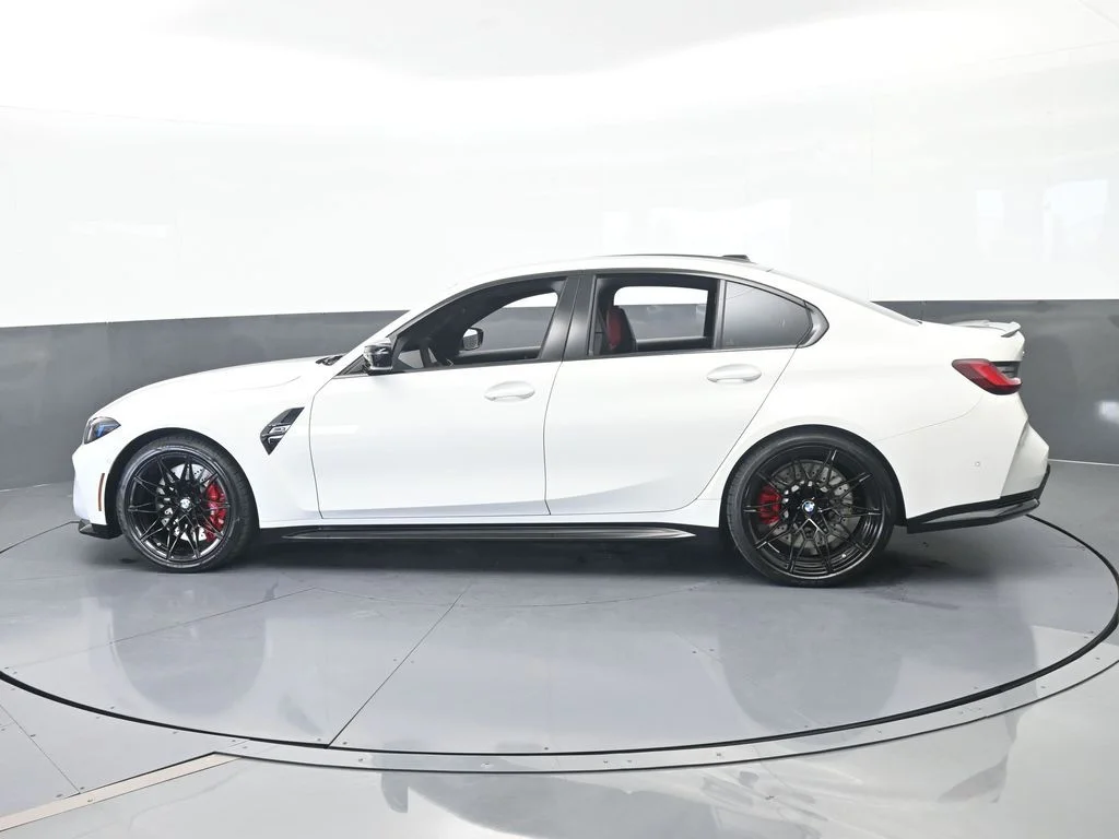 Used 2026 Alpine White BMW Competition image 3