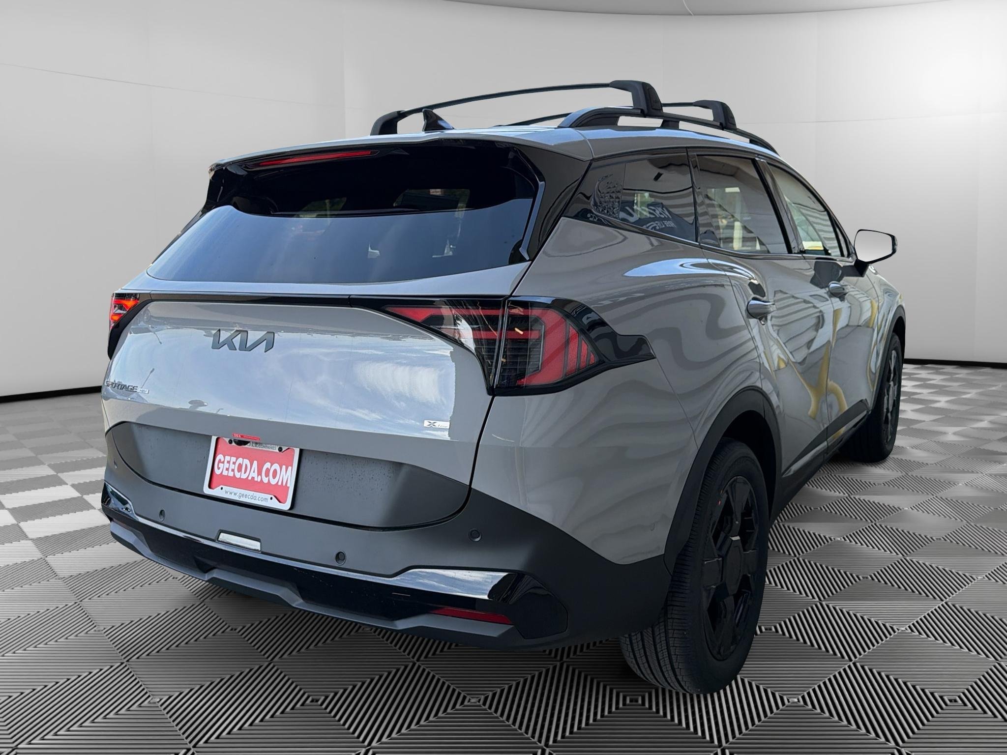 New 2027 Wolf Gray Kia X-Line image 4