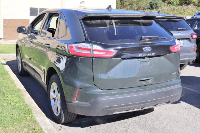 Used 2023 Green Ford SE image 3