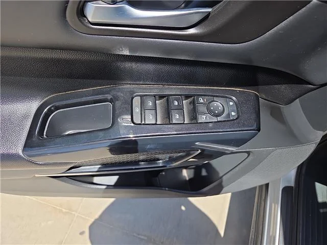 Used 2022 Brilliant Silver Metallic Nissan SV (A9) Front-Wheel Drive image 13