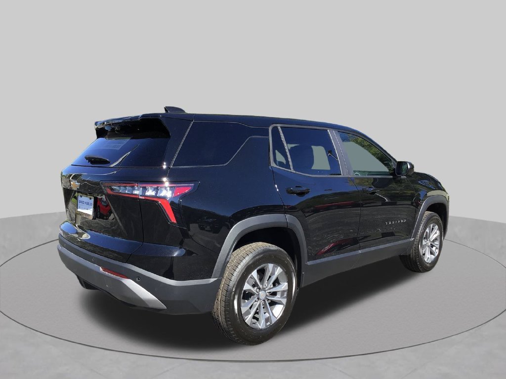 2027 Chevrolet Equinox LT - Photo 6
