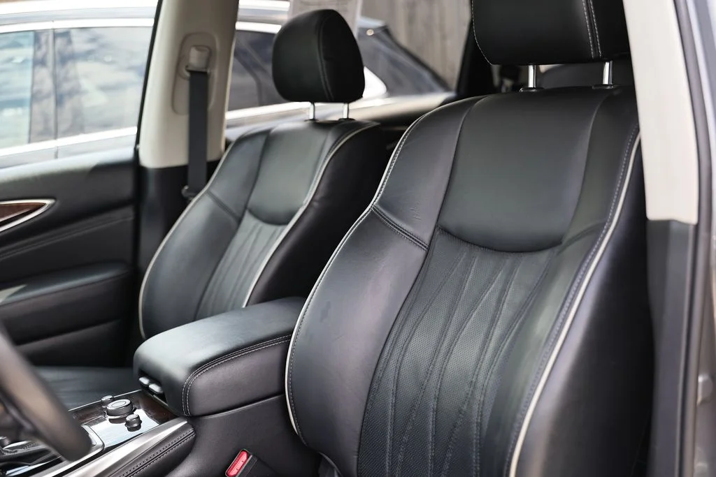 Used 2019 Graphite Shadow INFINITI LUXE image 22