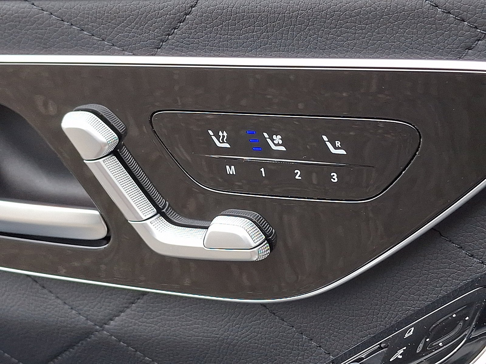 2023 Mercedes-Benz S-Class S 580 - Photo 25