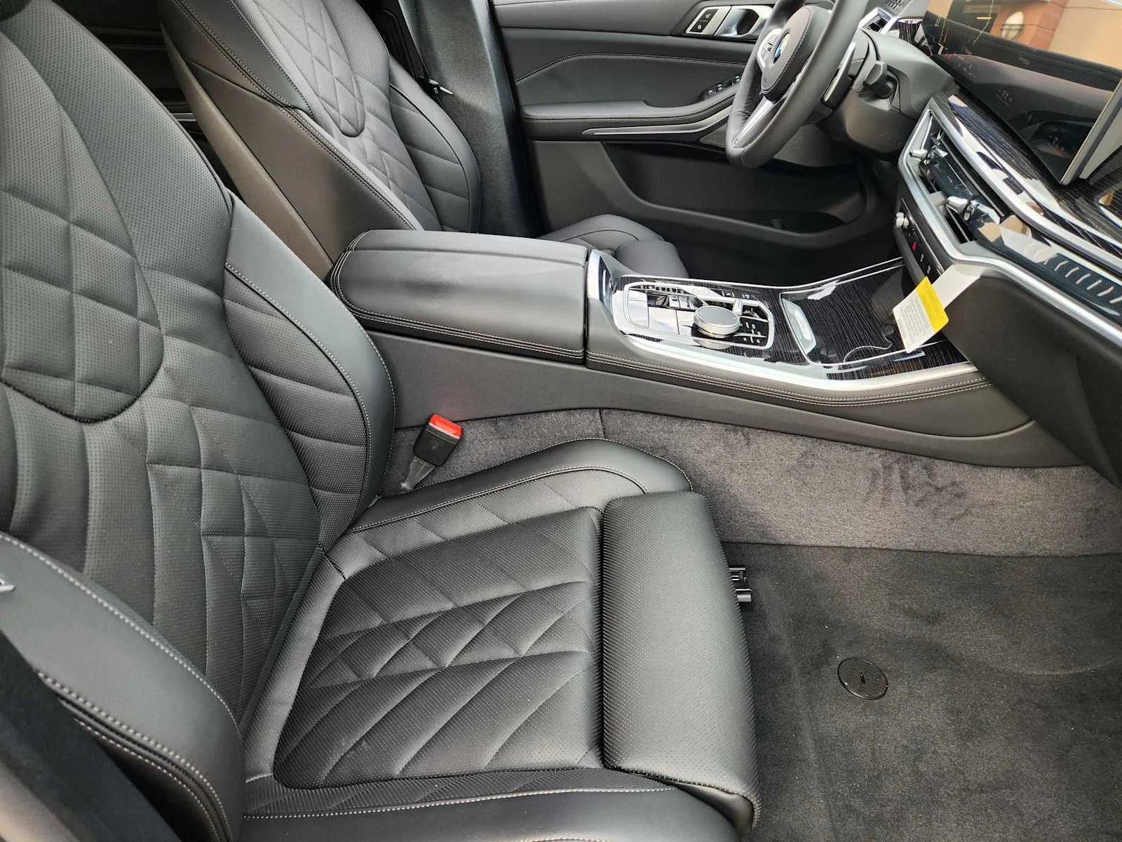 New 2026 Black Sapphire Metallic BMW xDrive40i image 5