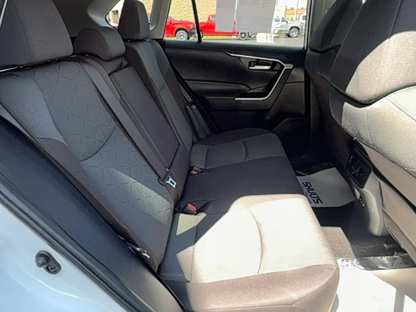 Used 2025 White Toyota XLE image 23