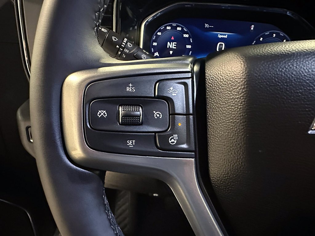 Used 2025 Gray Chevrolet LT image 30