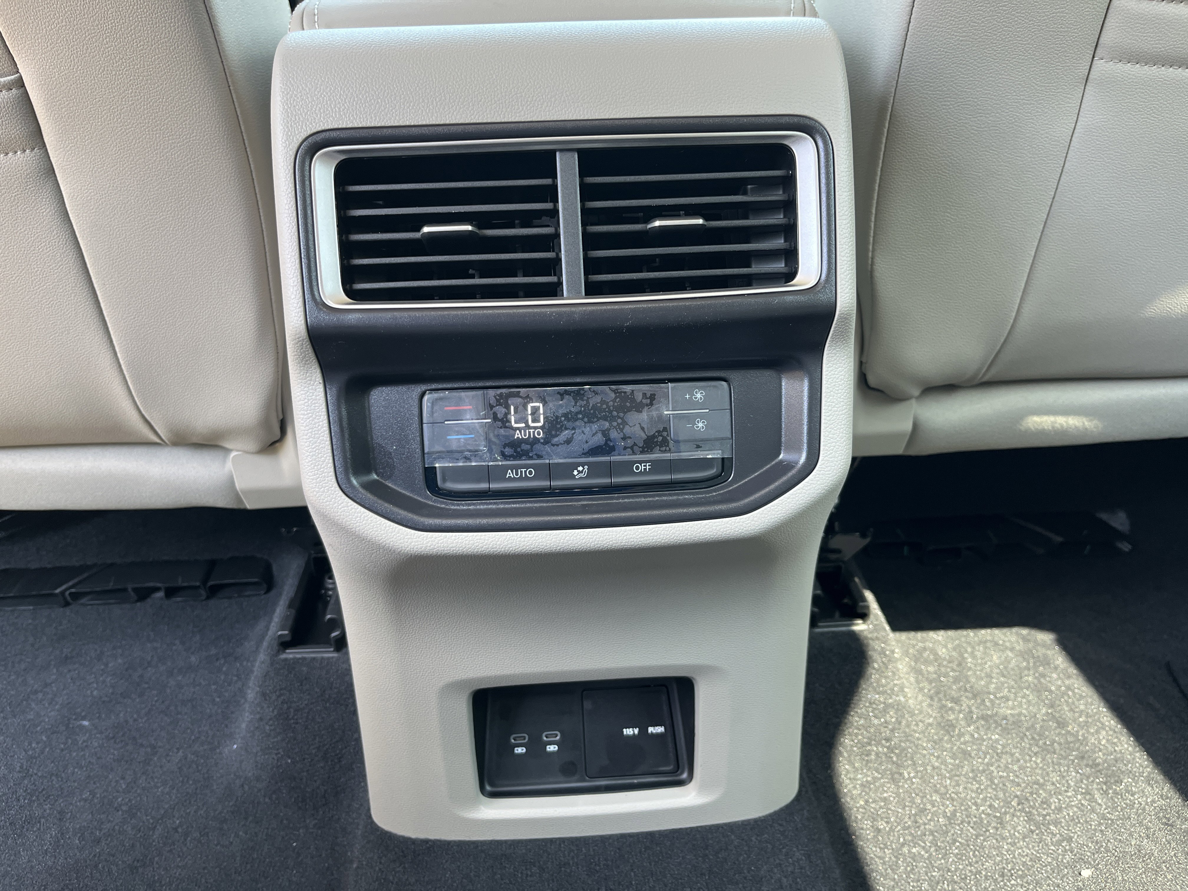 New 2026 Deep Black Pearl Volkswagen 2.0T SE w/Technology image 5