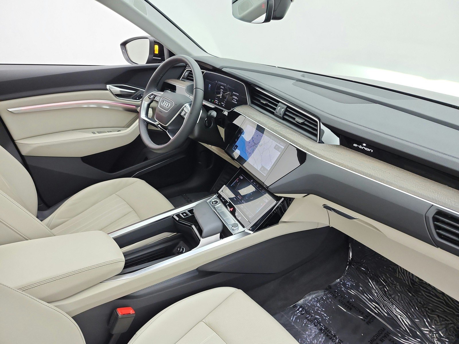 Used 2024 Mythos Black Metallic Audi Premium Plus quattro image 18