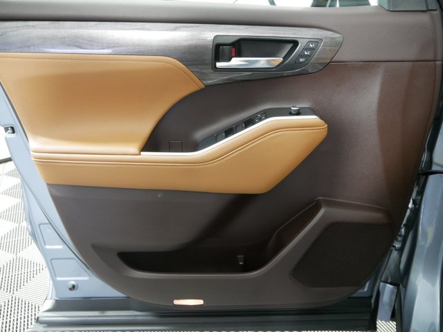 Used 2021 Moon Dust Toyota Hybrid Platinum image 8