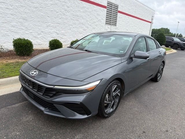 Used 2024 Gray Hyundai Limited image 3