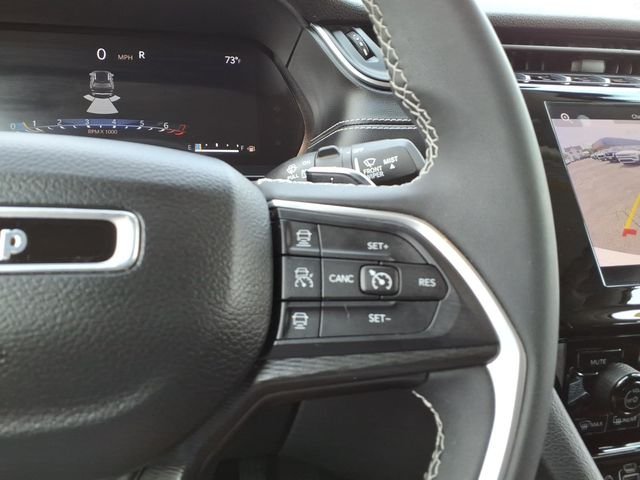 Used 2023 White Jeep Laredo image 23