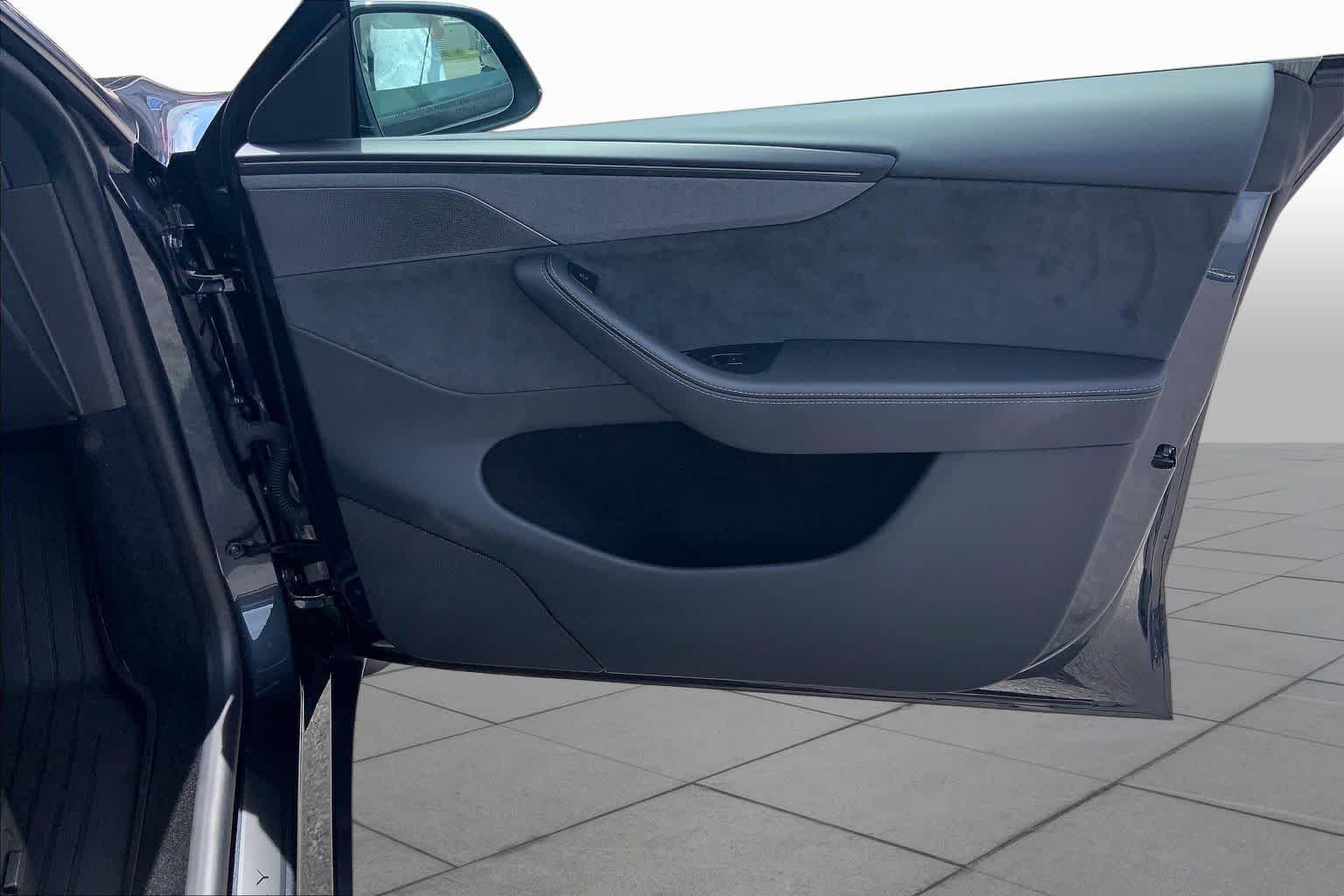 Used 2026 Stealth Gray Tesla  image 21