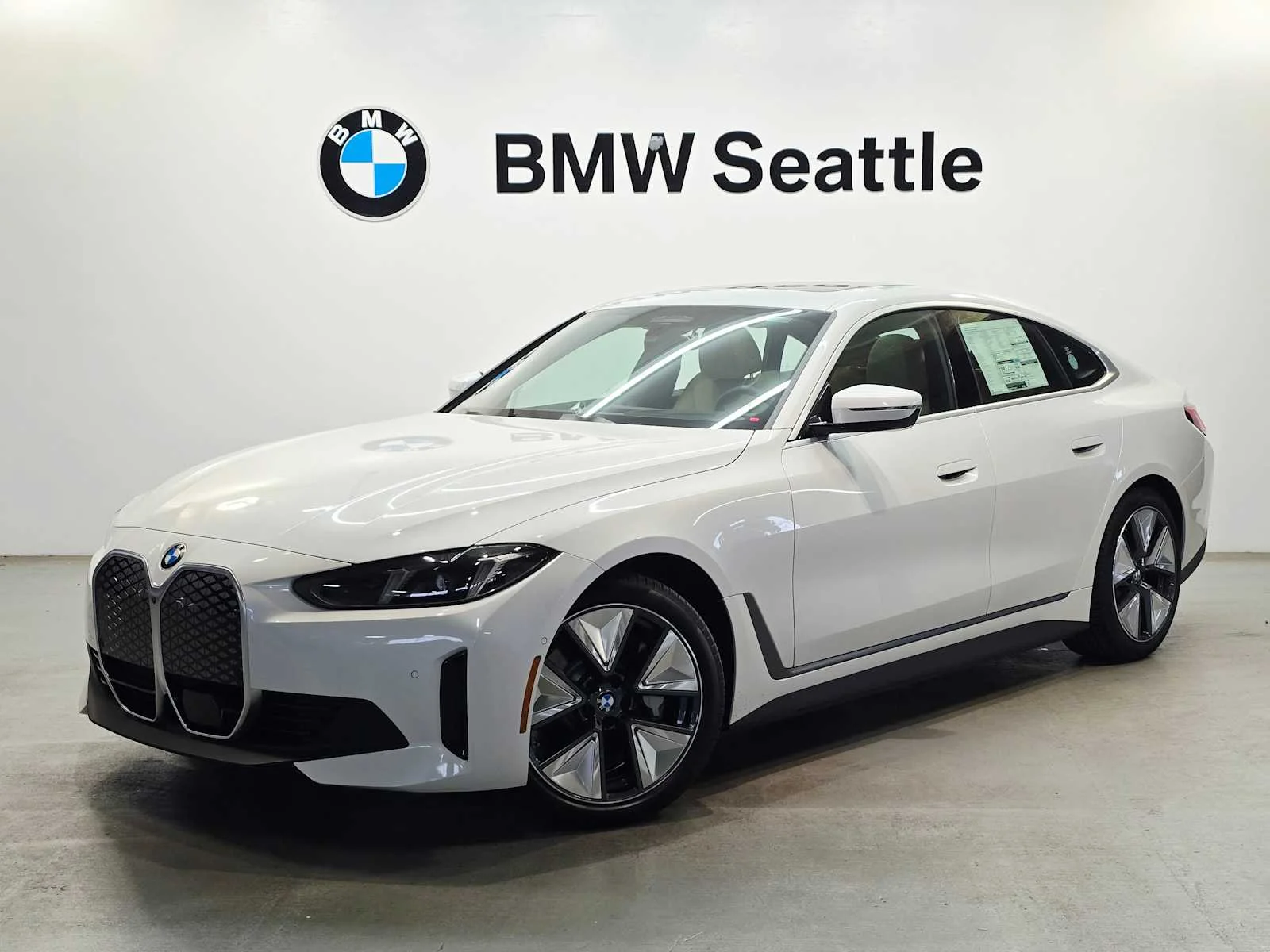 2026 BMW i4 40