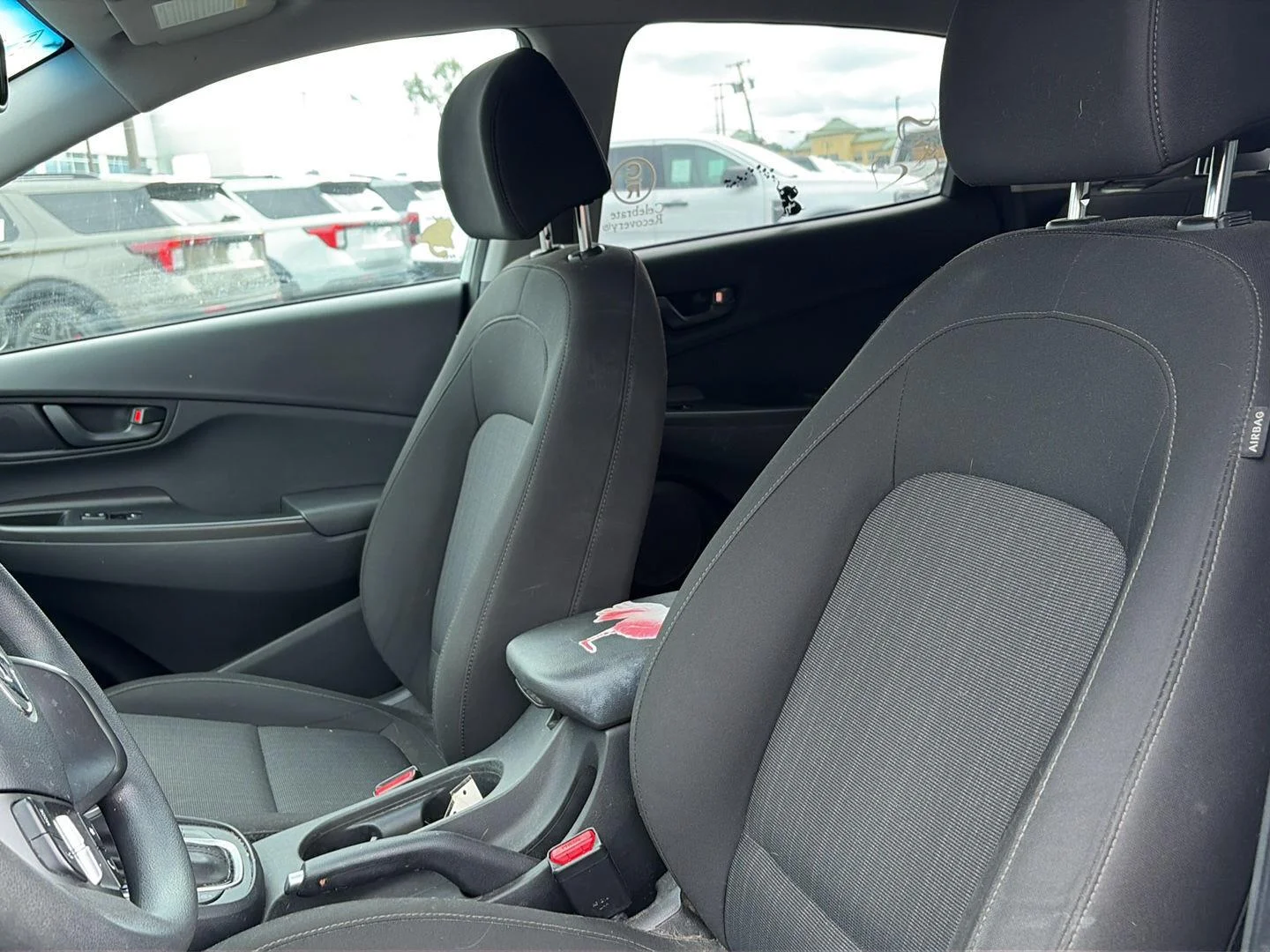 Used 2022 Lunar White Hyundai SEL image 5