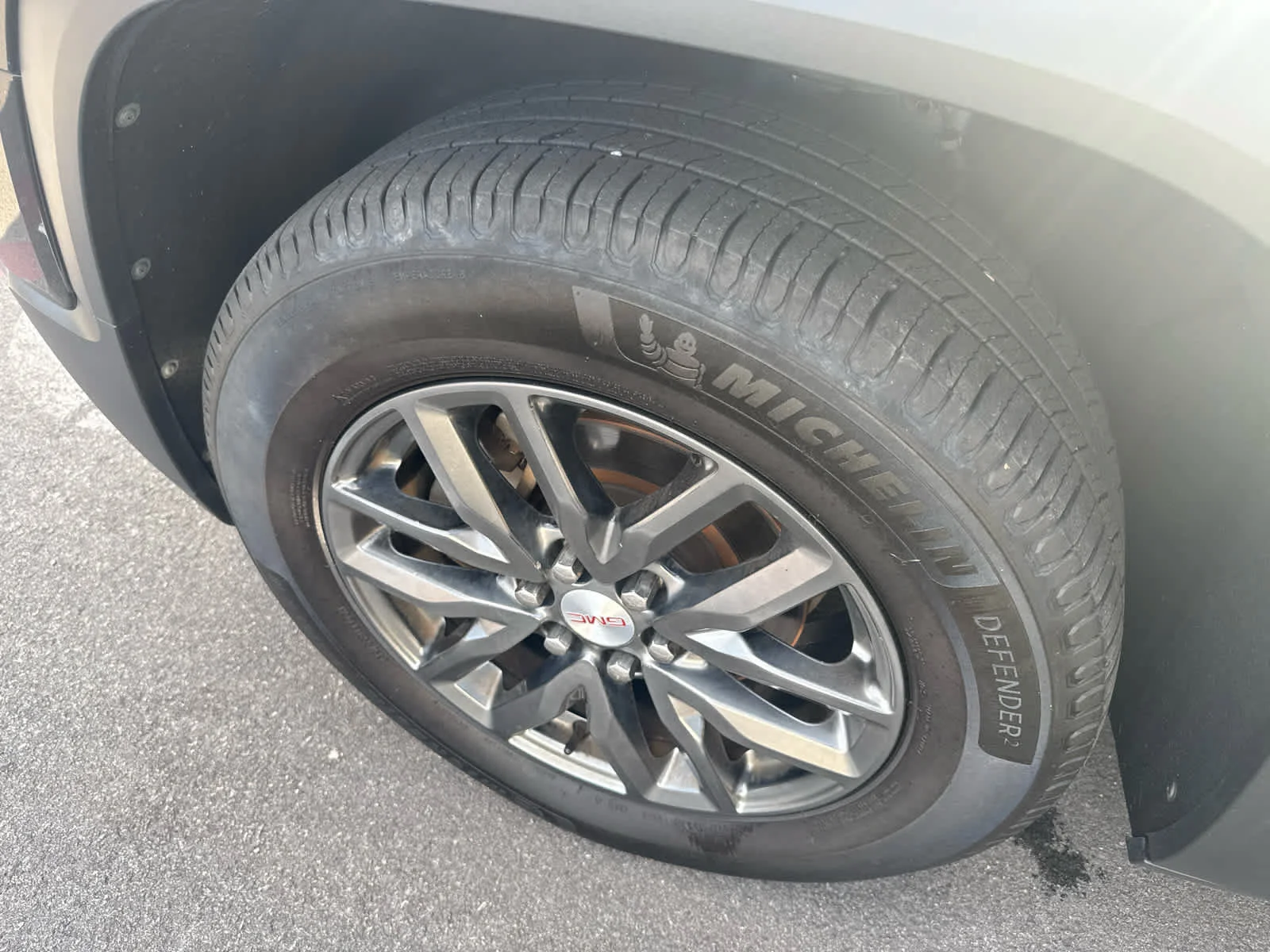 Used 2019 Ebony Twilight Metallic GMC SLT image 6