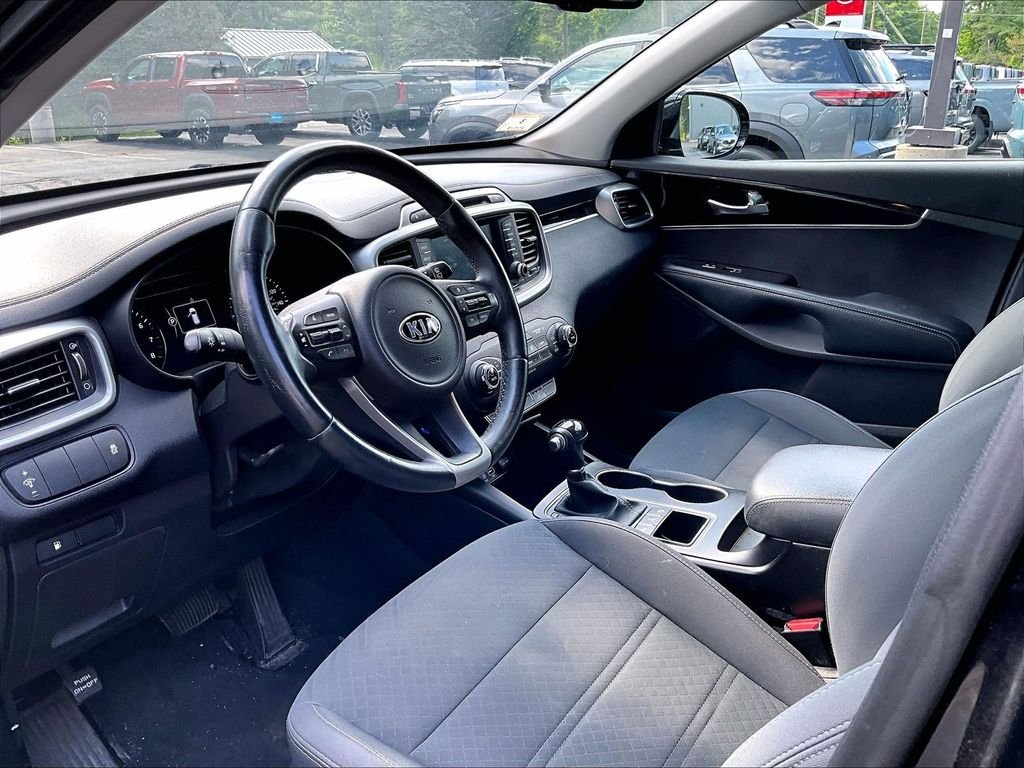 Used 2017 Black Kia LX image 7