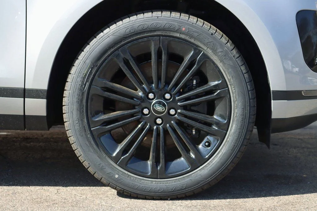 Certified Used 2026 Silver Land Rover S image 9