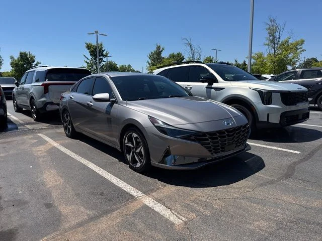 Used 2021 Gray Hyundai Limited image 6