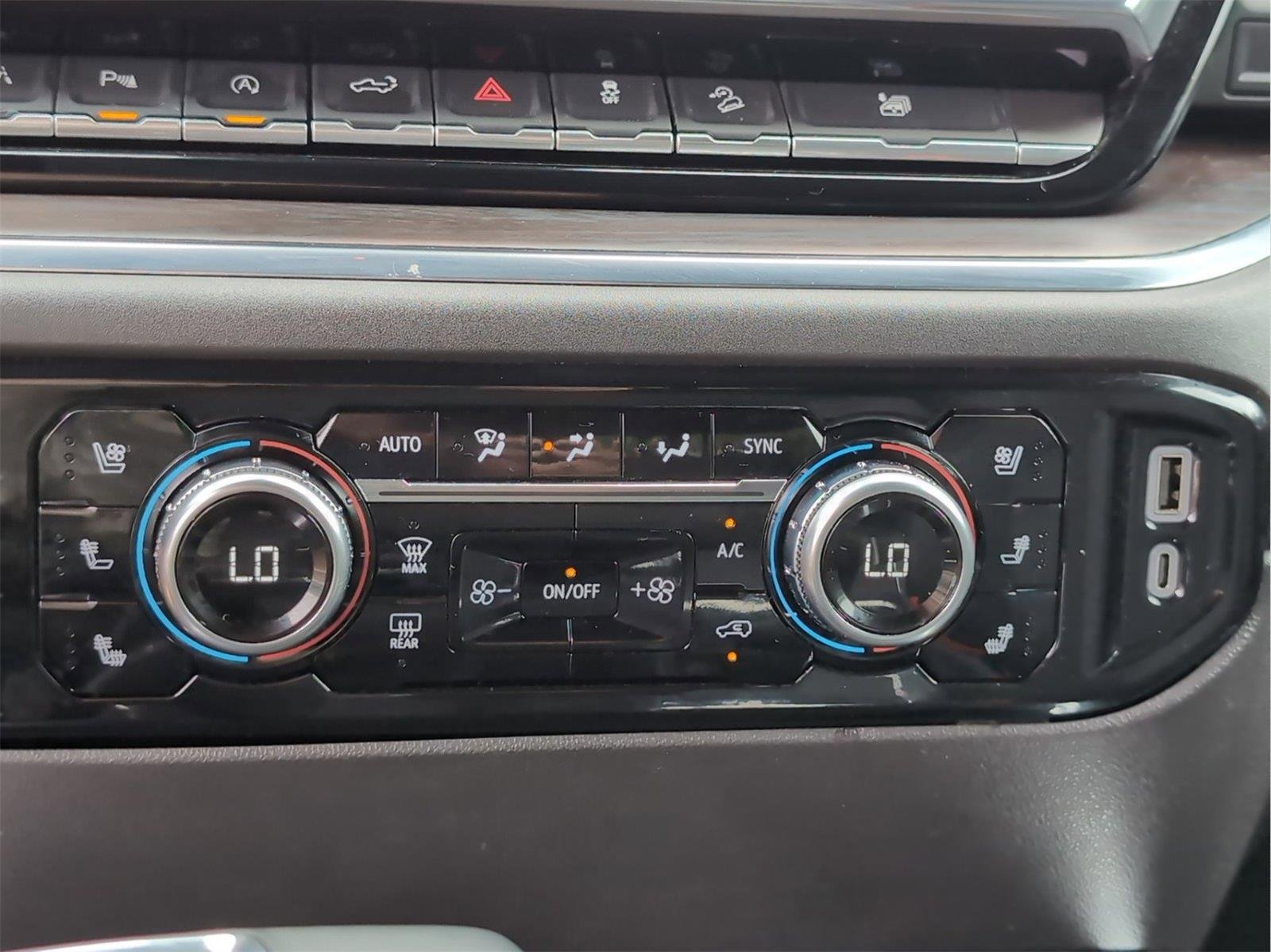 Used 2024 Sterling Metallic GMC SLT image 20