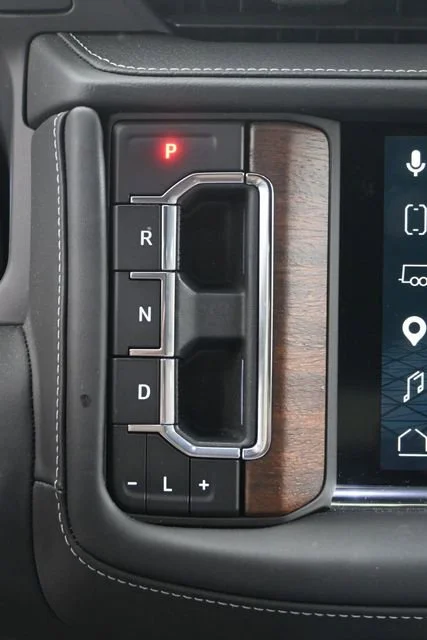 Used 2024 Sterling Metallic GMC Denali Ultimate image 20