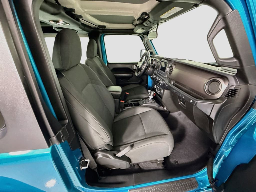 Used 2019 Bikini Pearlcoat Jeep Sport S image 20
