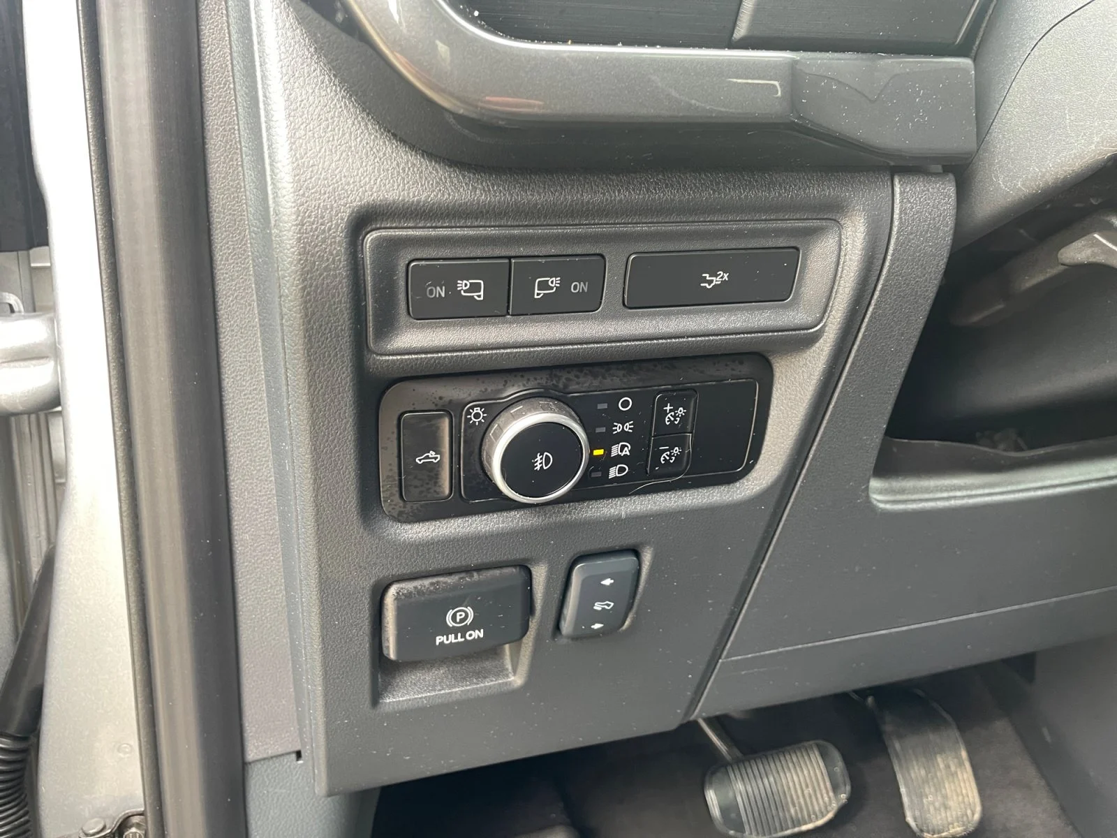 Used 2023 GREY Ford XLT SuperCrew 302A image 16