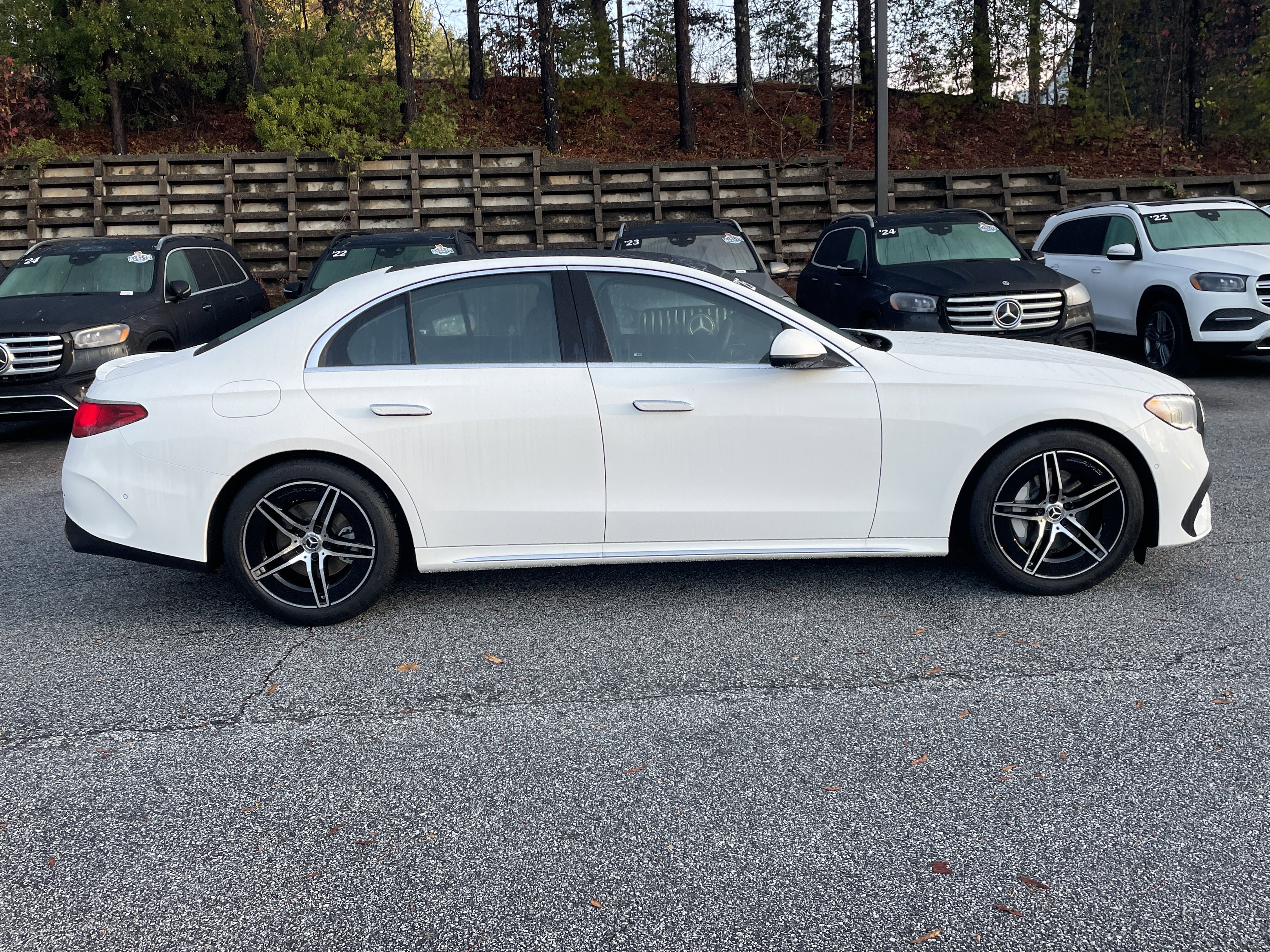 Certified Used 2025 Polar White Mercedes-Benz E 350 4MATIC® Sedan image 5