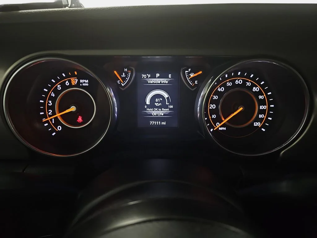 Used 2018 White Jeep Unlimited Sport S image 21