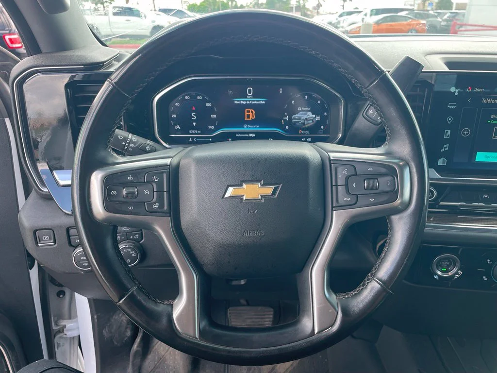 Used 2023 White Chevrolet LT image 7