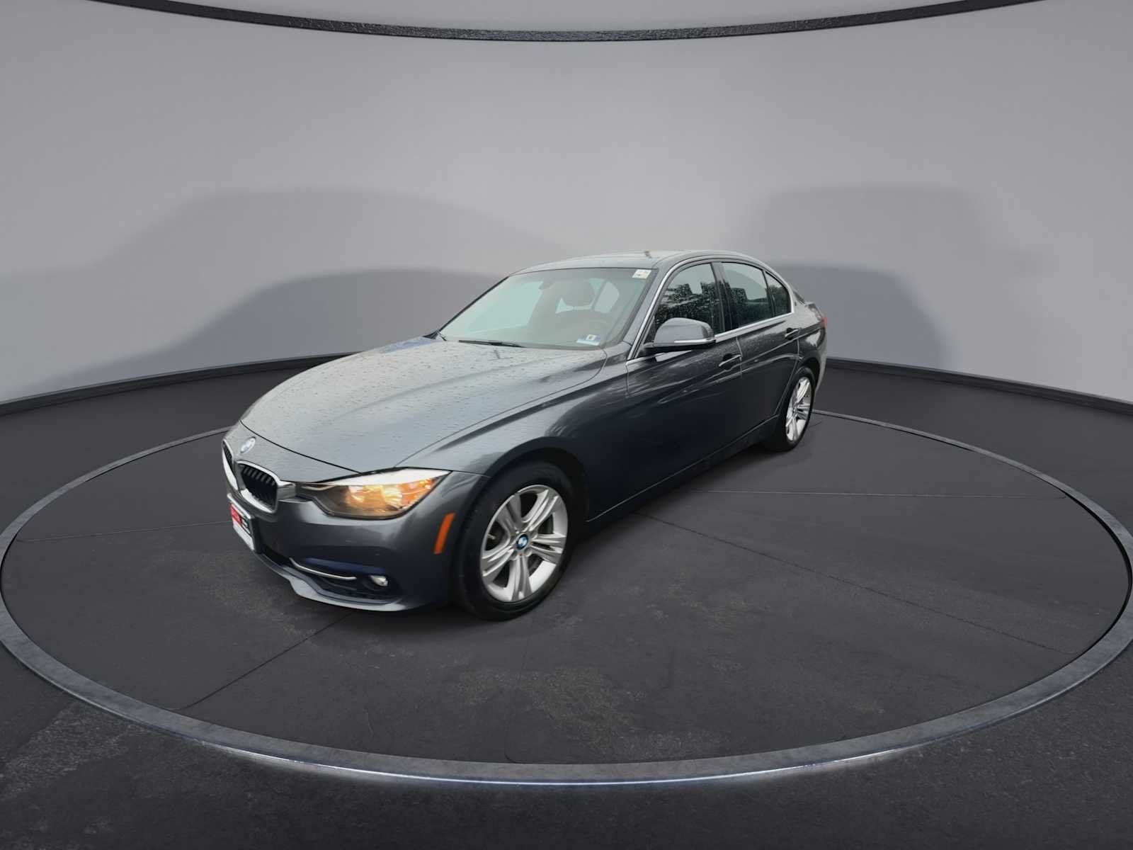 Used 2017 Mineral Gray Metallic BMW 330i xDrive image 4