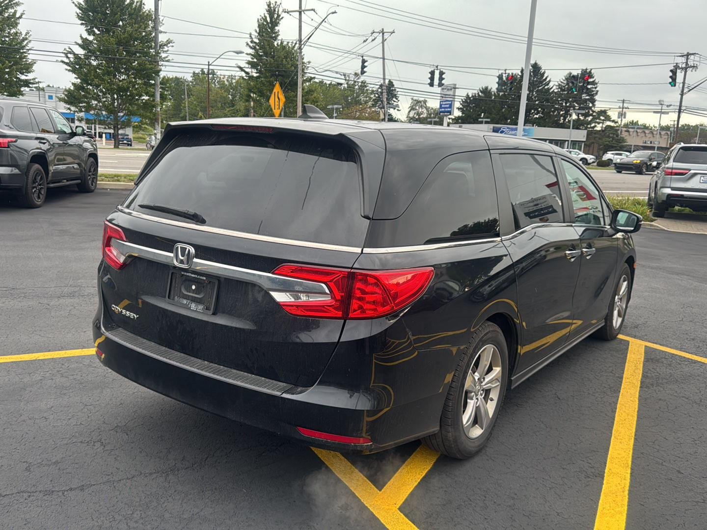 Used 2019 Crystal Black Pearl Honda EX image 6
