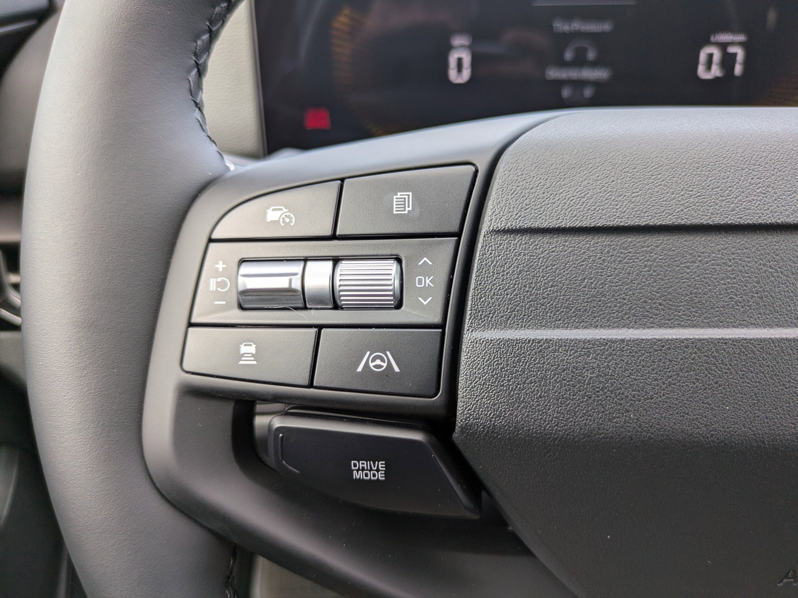 New 2026 Glacial White Pearl Kia EX image 33