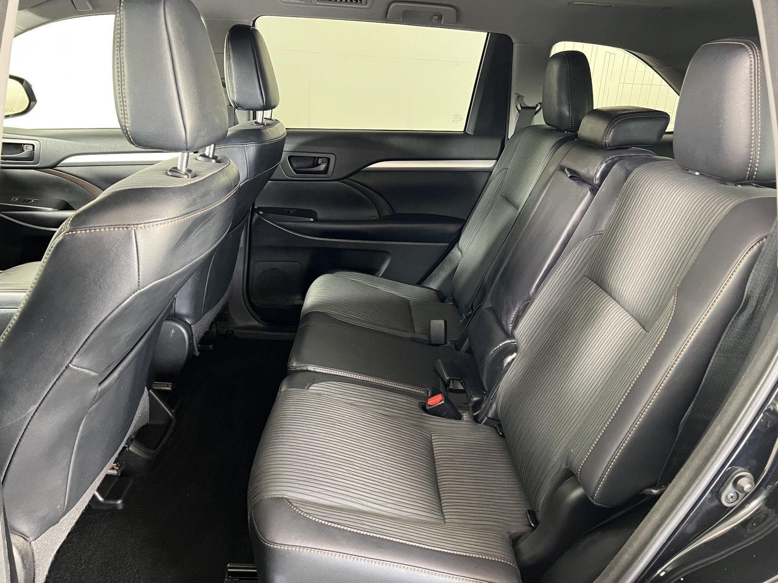 Used 2018 Midnight Black Metallic Toyota LE Plus image 18