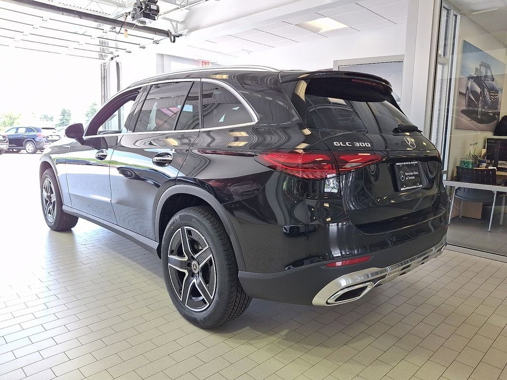 New 2026 Obsidian Black Metallic Mercedes-Benz GLC 300 image 33