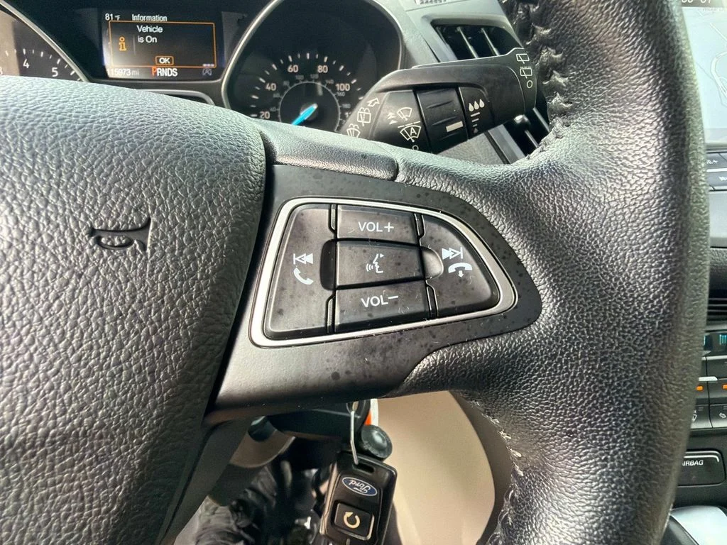 Used 2018 Red Ford SEL image 28
