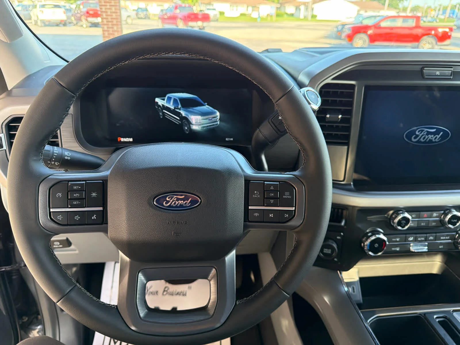 New 2026 Carbonized Gray Metallic Ford XLT image 16