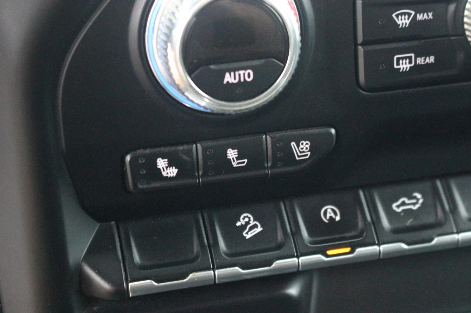 Used 2019 CARDINAL RED GMC SLT image 30