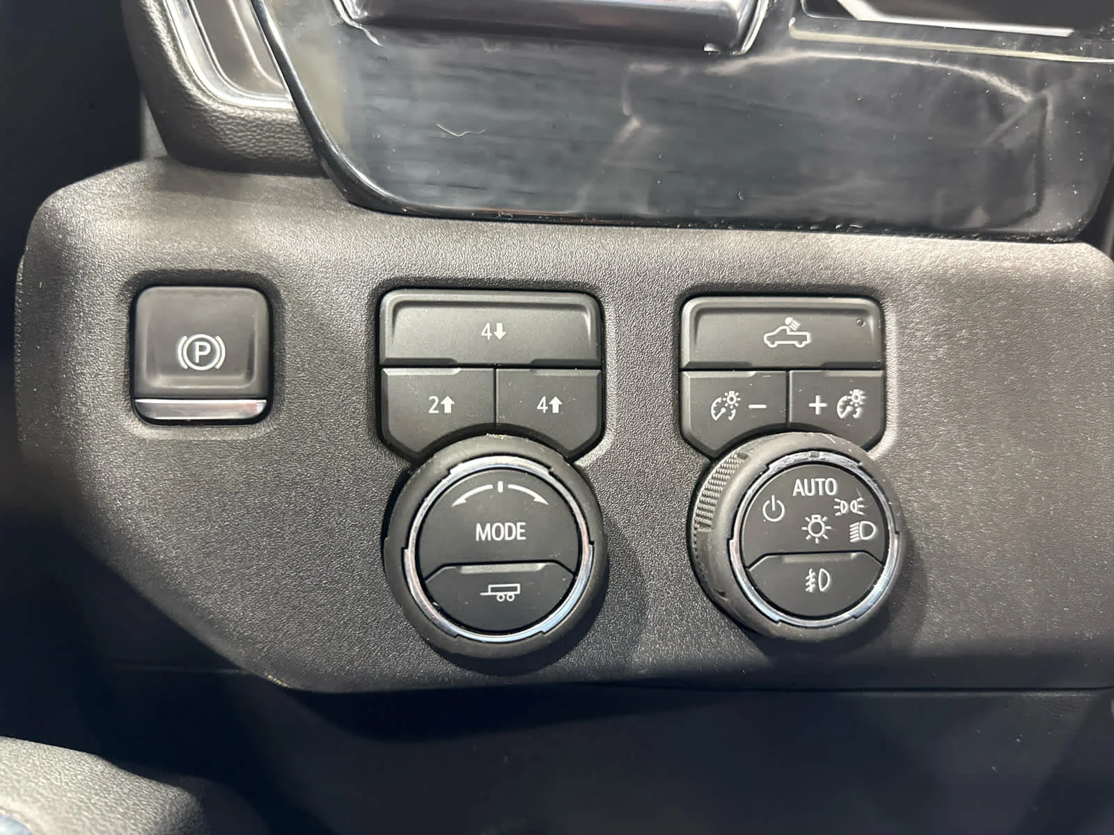 Used 2026 Lakeshore Blue Metallic Chevrolet LT image 23