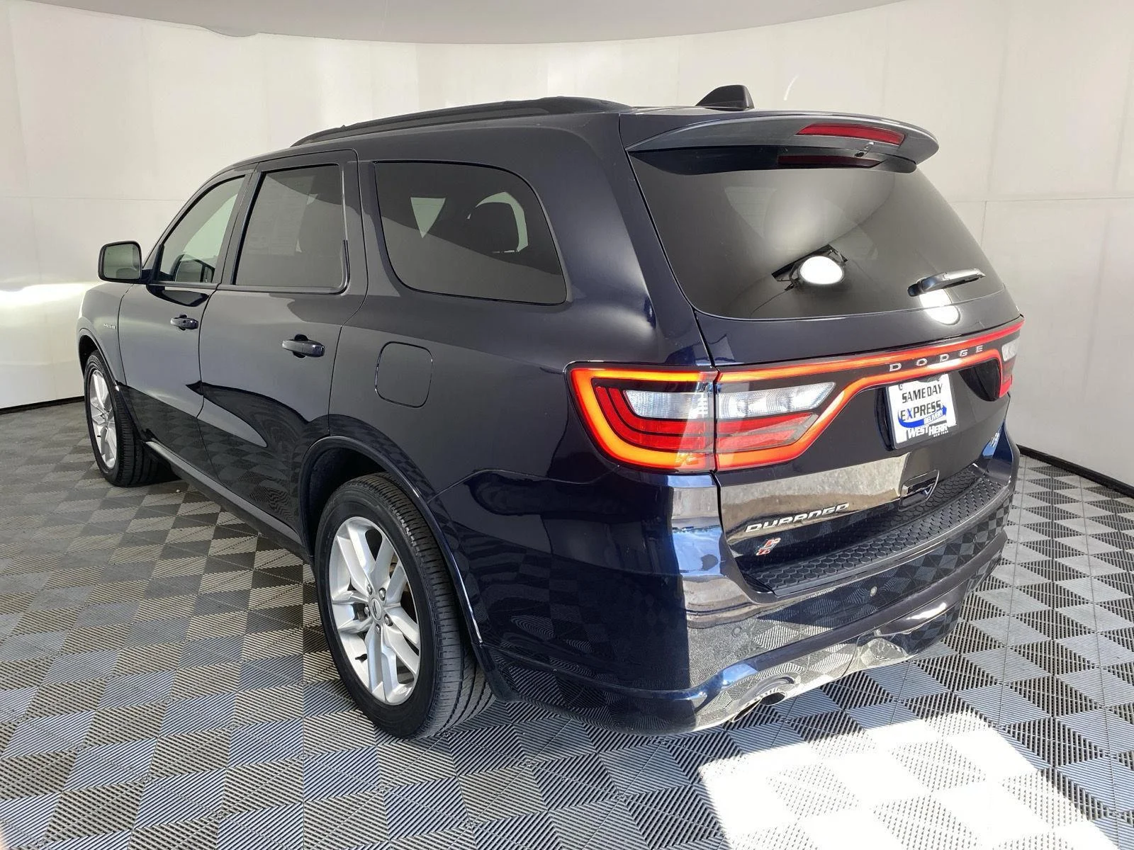Used 2025 Night Moves Dodge R/T image 5