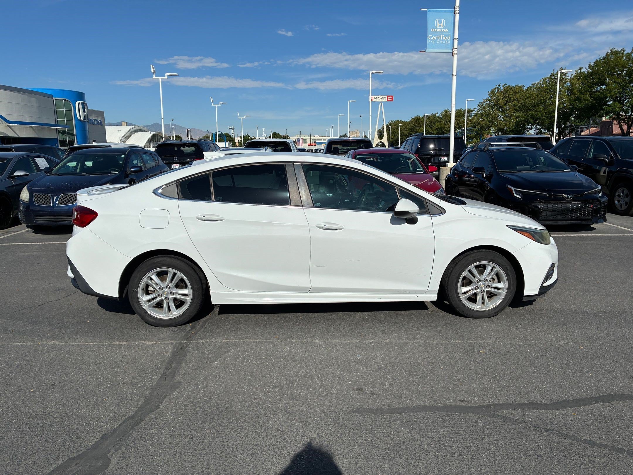 Used 2018 Chevrolet Cruze LT with VIN 1G1BE5SM0J7139943 for sale in Salt Lake City, UT