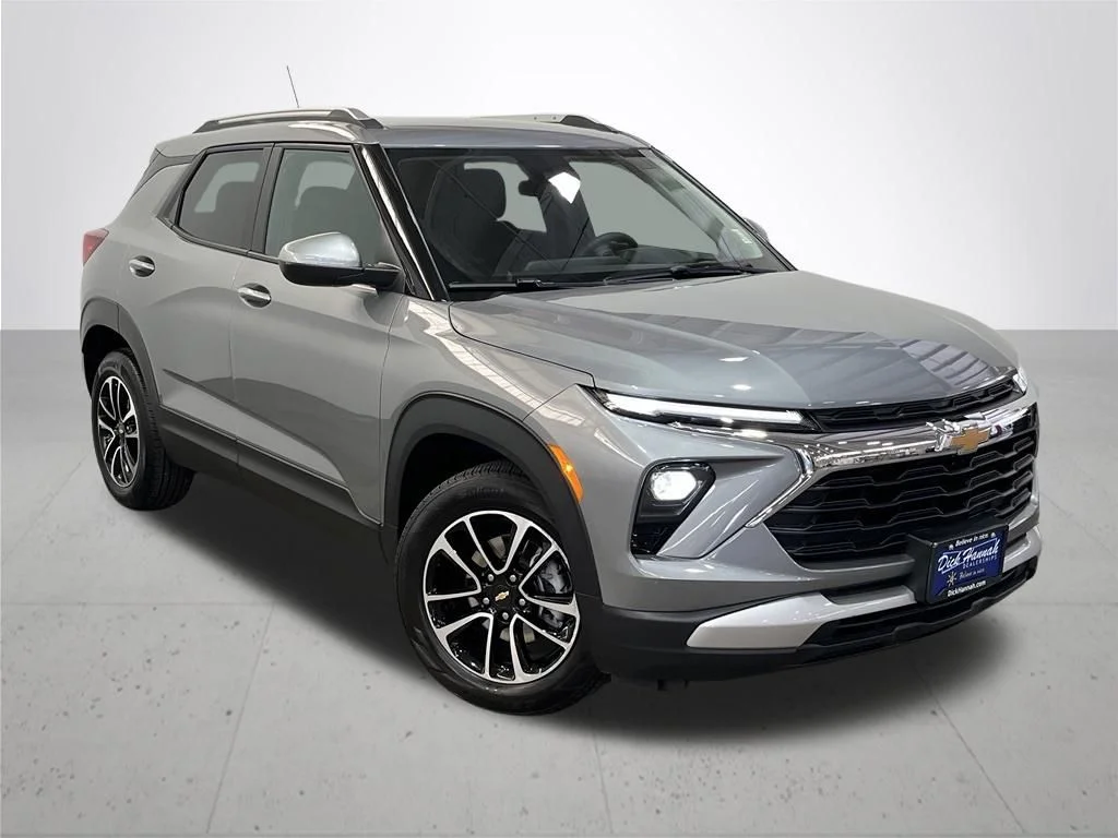 Used 2026 Gray Chevrolet LT image 6